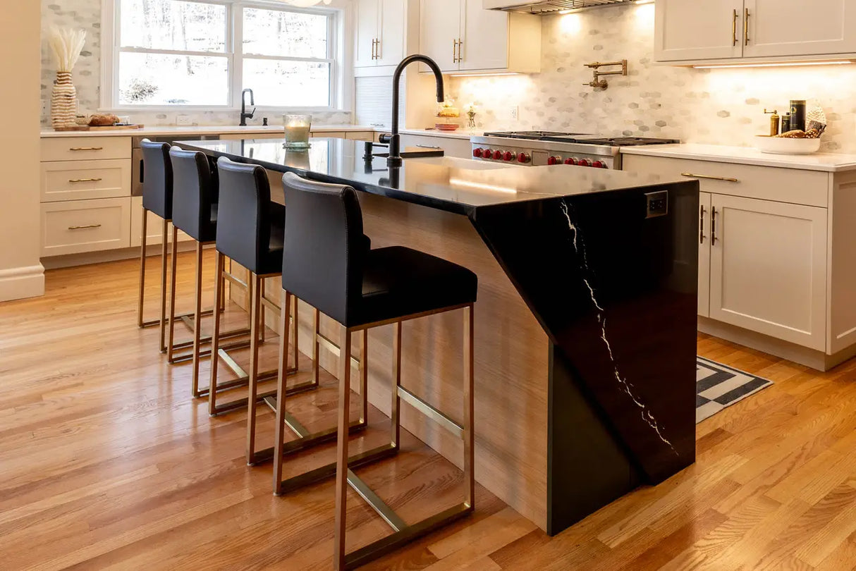 Blackbrook™ Quartz Sample