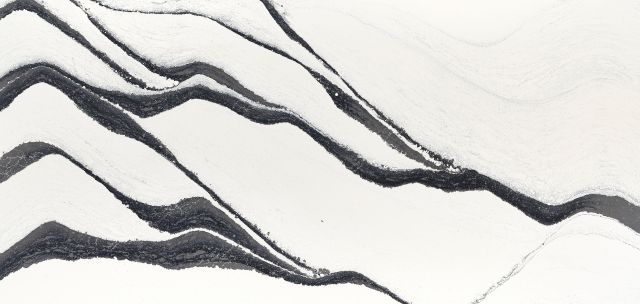 Bentley Quartz Countertop Slab