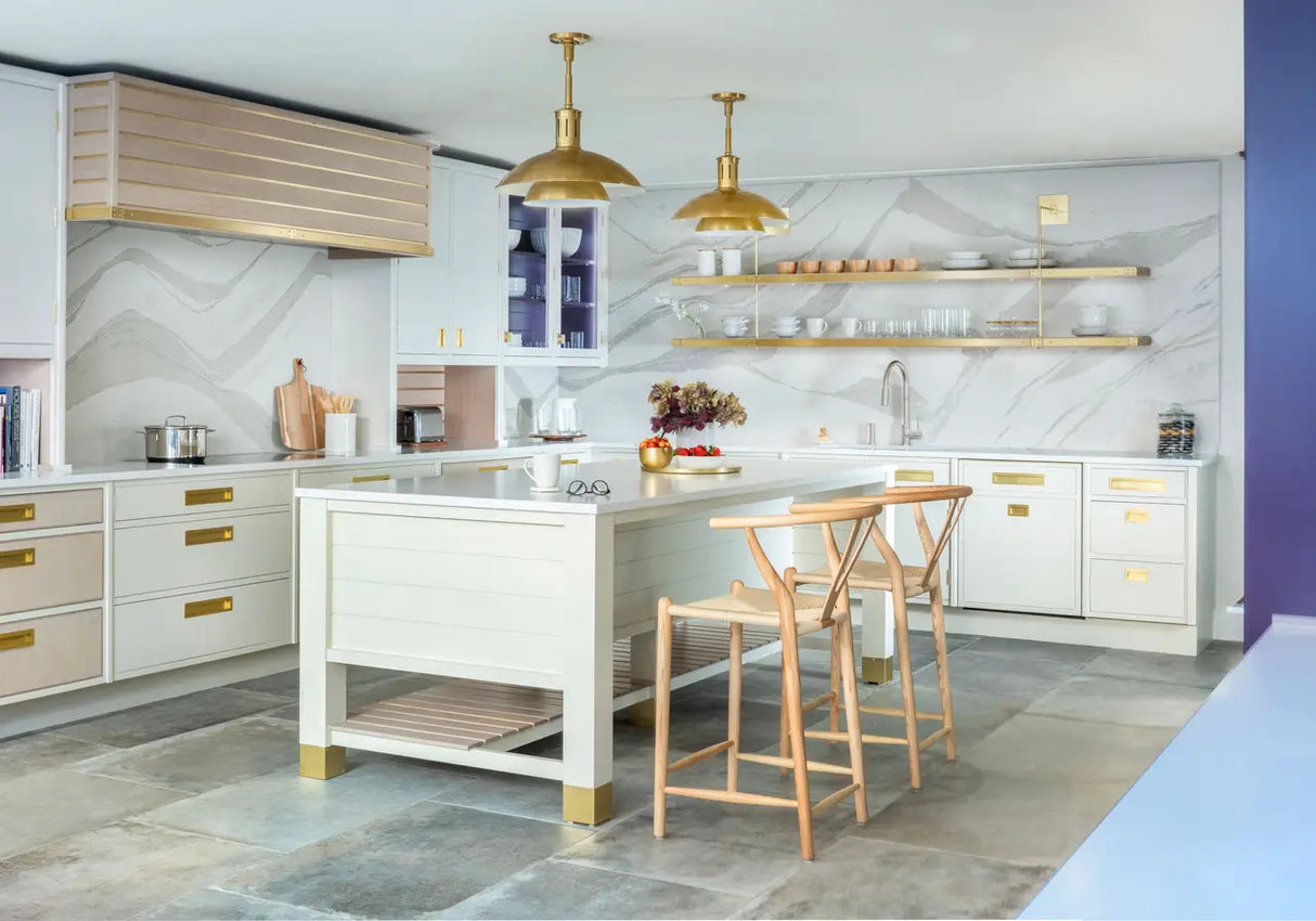 Brittanicca Warm™ Quartz Sample