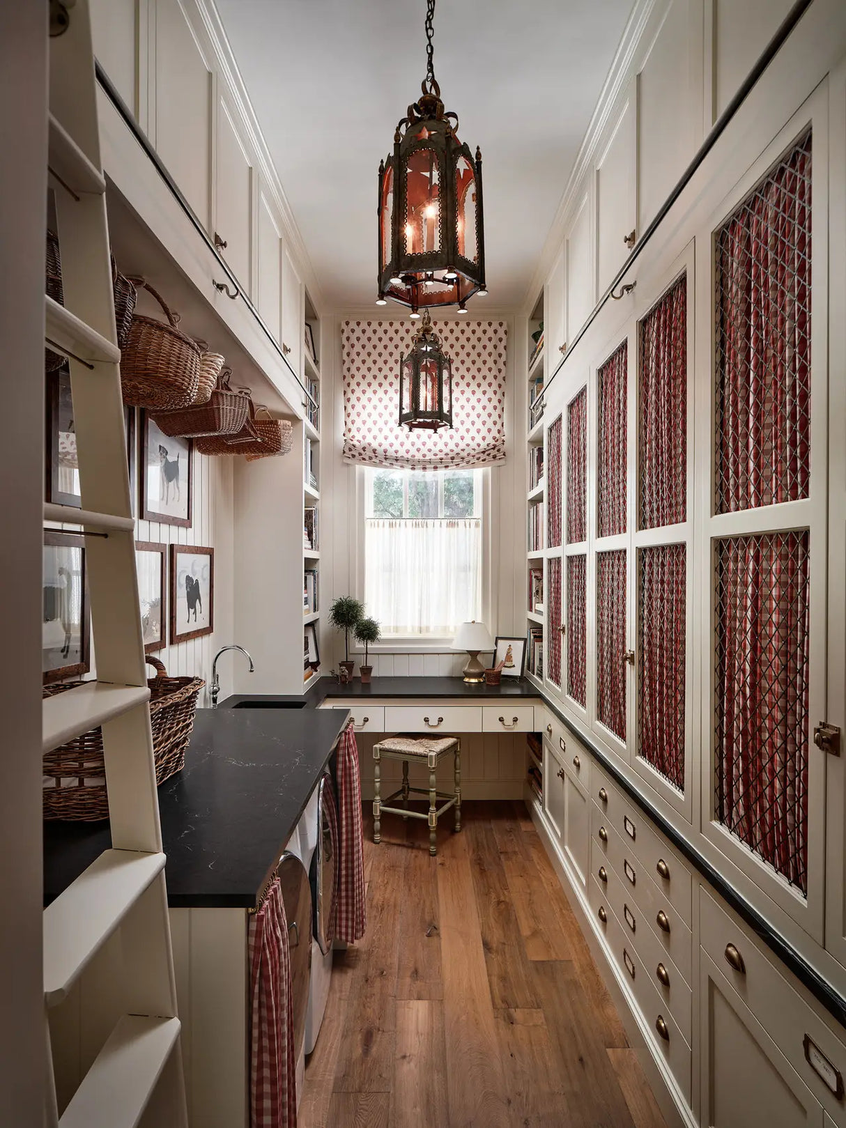 Charlestown™ Quartz Sample