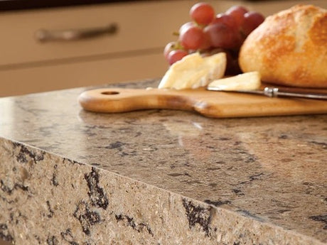 Lincolnshire™ Quartz Sample